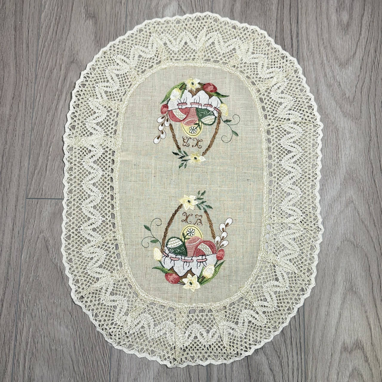 Серветка вишита "Христос Воскрес" з ажурним мереживом 60*40 см