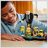 Конструктор LEGO Despicable Me 4 Гру та міньйони з кубиків 839 деталей (75582), фото 8