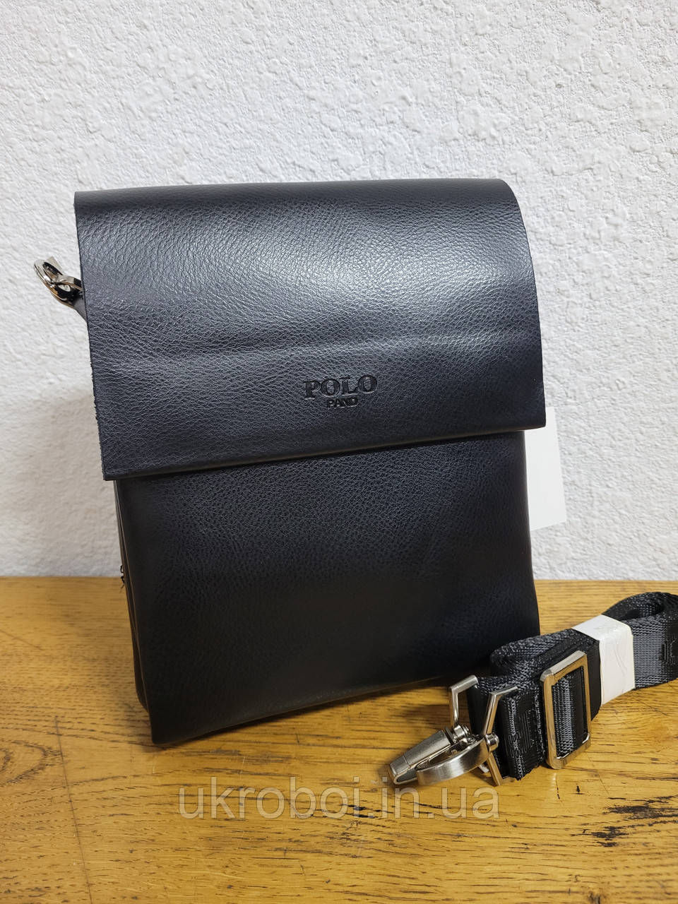 Чорна чоловіча сумка через плече середнього розміру POLO 22×18×7см