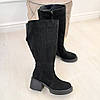 Чоботи замшеві жіночі із широкою халявою. Колір чорний. 38 розмір, гомілка 50 см, фото 2