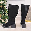 Чоботи замшеві жіночі із широкою халявою. Колір чорний. 38 розмір, гомілка 50 см, фото 3