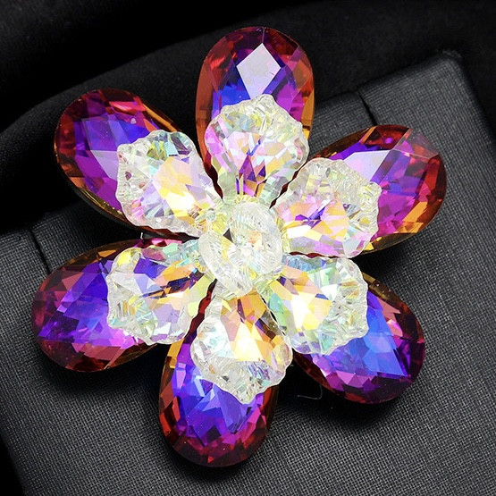 Брошка кришталева квіточок різнобарвна застібка срібляста розмір 50х50 мм, що переливаються