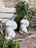 Великодній кролик з яйцем для прикраси, білий з золотом h 13х9 см, фото 5