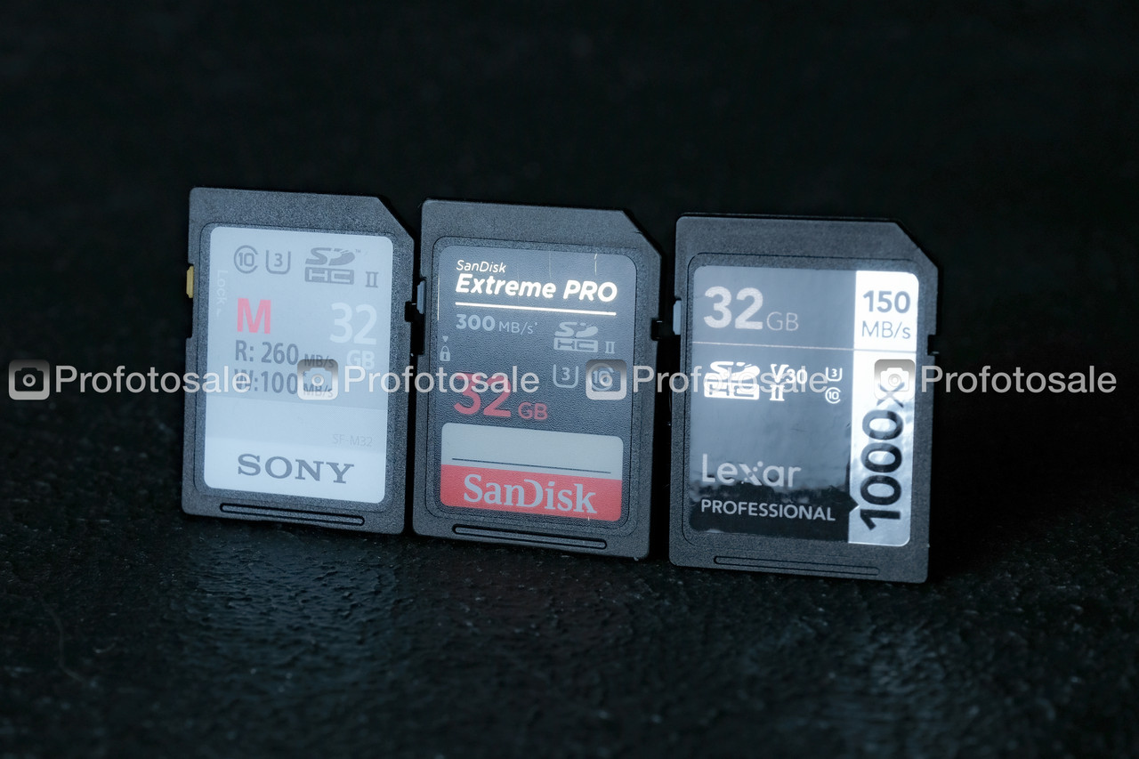 Карти пам'яті SD 32gb в асортименті