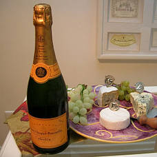 Муляж шампанського Veuve Clicquot RESTEQ 0.75 л скло з рідиною в упаковці бутафорія декор, фото 5