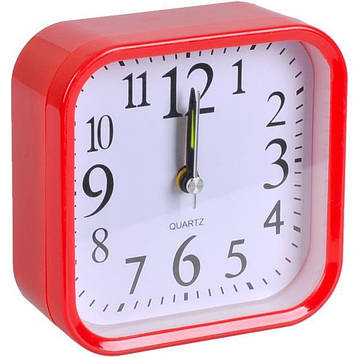 Годинник будильник настільний на батарейках, гучність регулюється, розмір 9,5*9,5*4см, червоні