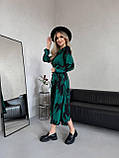Зелене плаття з чорним принтом з американського крепу з поясом на гумці, фото 3