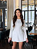 Біла жіноча приталена ошатна коротка сукня з костюмки з корсетною шнурівкою на спині, фото 2