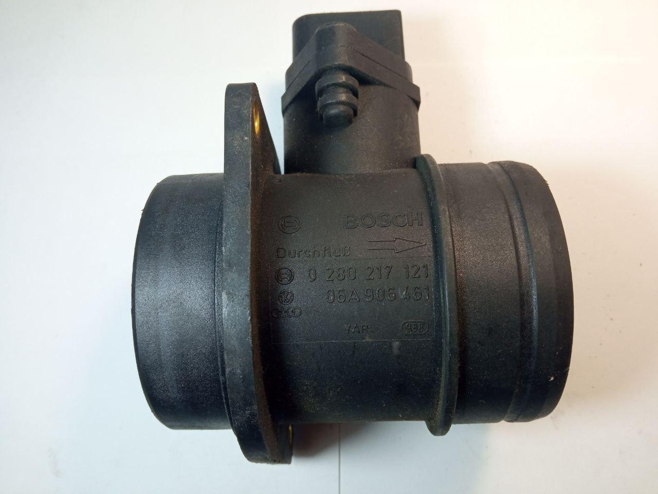 Витратомір повітря Bosch 0 280 217 121 Volkswagen / Audi 06A 906 461