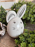Великоднє яйце-кролик, біле зі сріблом h 13 см, фото 2