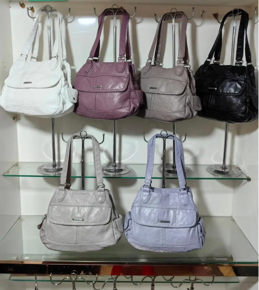 Сумка жіноча варенка на плече з довгим ремінцем зі штучної шкіри в різних варіантах Zhenya, фото 1