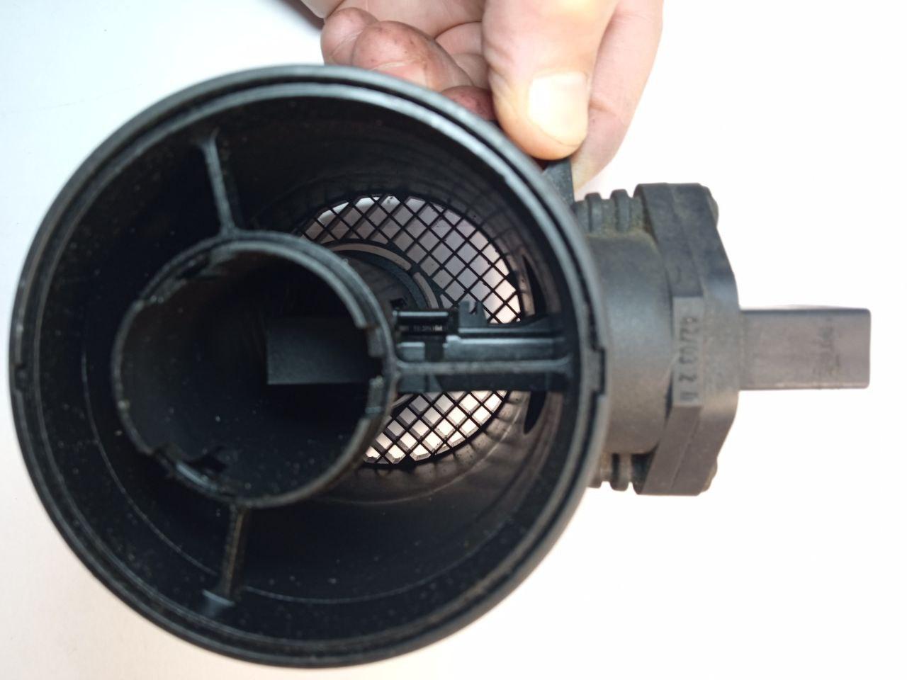 Витратомір повітря Bosch 0 281 002 461 Volkswagen / Audi 074 906 461 B A-4 1.9 TDI