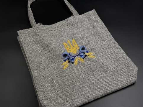 Еко сумка 36х33х6см. Эксумка из мешковины светло-серого цвета + вышивка. / Еко сумка 36х33х6см. Эксумка из мешковины светло-серого, фото 1