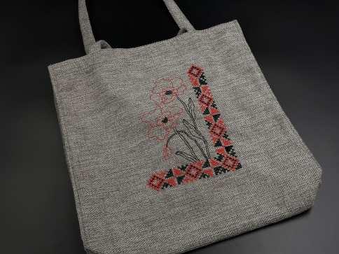 Еко сумка 36х33х6см. Эксумка из мешковины светло-серого цвета + вышивка. / Еко сумка 36х33х6см. Эксумка из мешковины светло-серого, фото 1