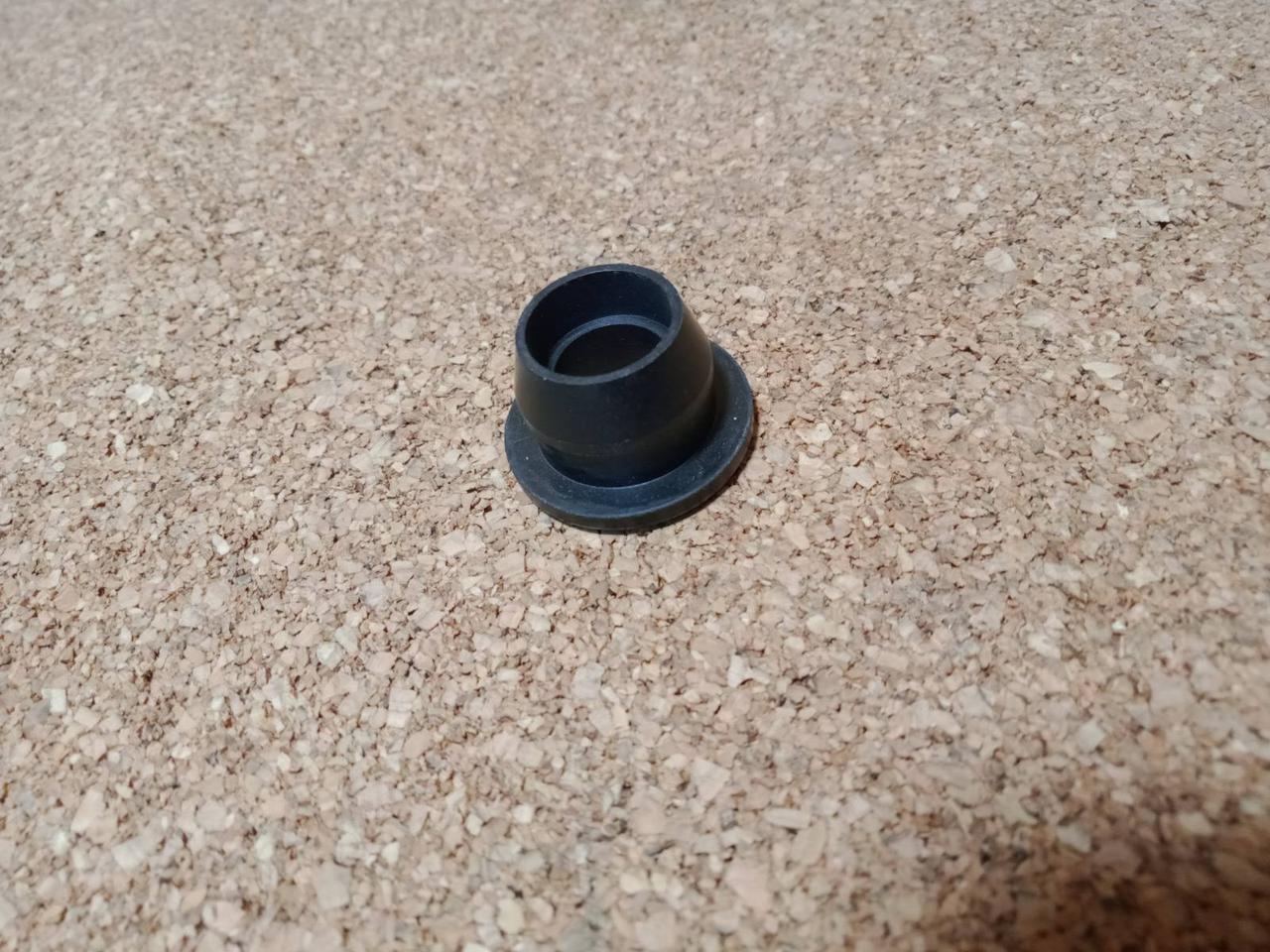 Сальник клапана вентиляції картерних газів (прокладка PCV) BYD F3, Бид Ф3, Бід Ф3, фото 1