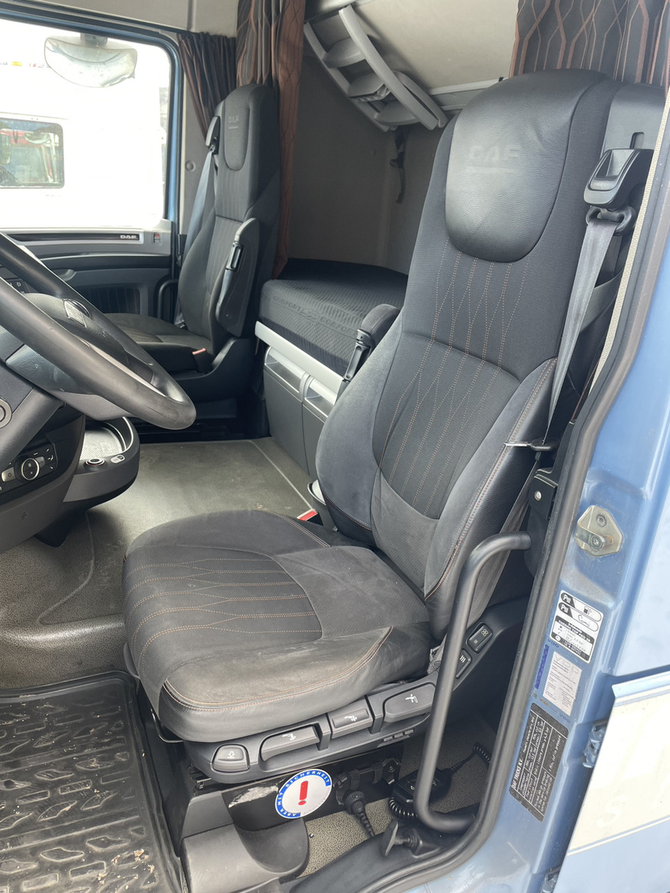 DAF XF E6 106 сидіння водія б/в, фото 1