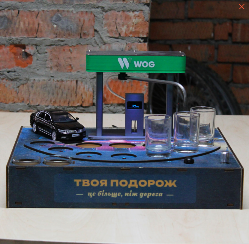 Автоматичний наливатор на 7 чарок АЗС. з Volkswagen Passat для кума, брата, чоловіка чи день народження - фото 1 - id-p2524648244