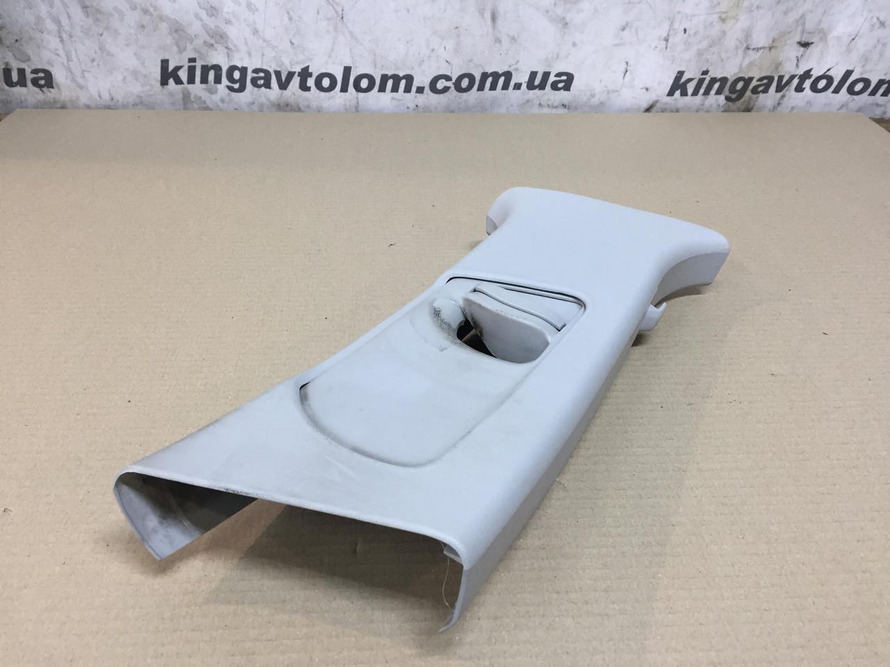 Накладка стійки середньої центральної правої верхня Skoda Octavia A5 1Z0867294C, фото 1