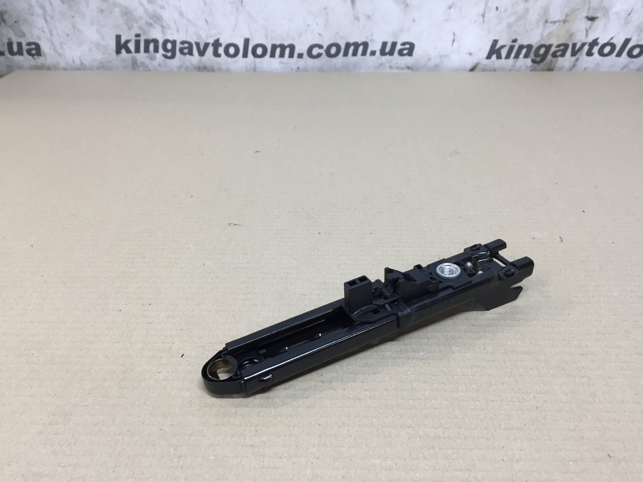 Регулятор висоти положення ремня безпеки Skoda Octavia A5 5K0857819A, фото 1