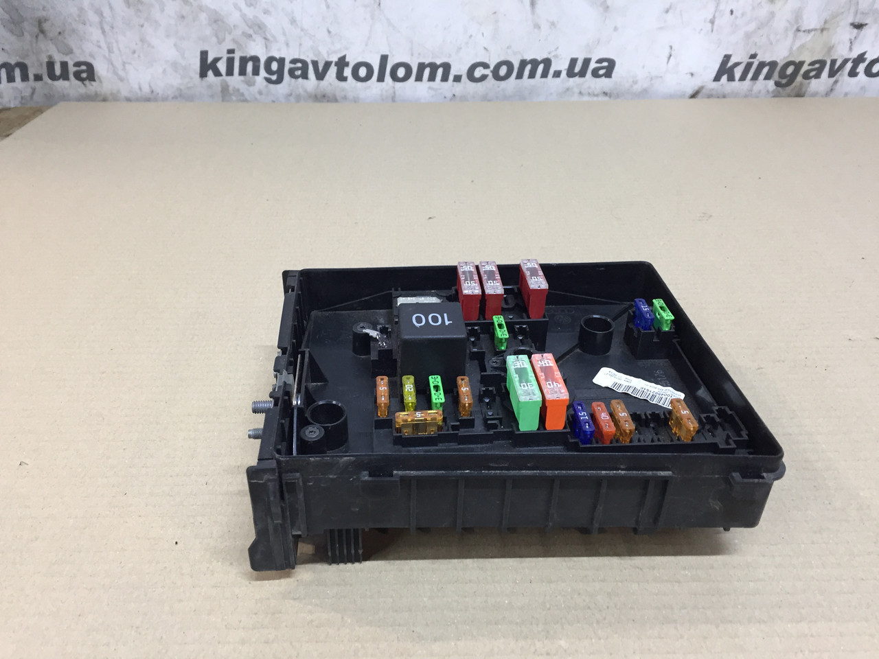 Блок запобіжників Skoda Octavia A5 1K0937125D, фото 1