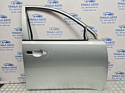 Двері передні права Mitsubishi L200 KB 2.5 ДИЗЕЛЬ 4D56U 2006 (б/у)