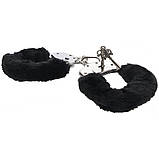 Наручники металеві із чорним хутром Blush Temptasia Кайф, фото 2