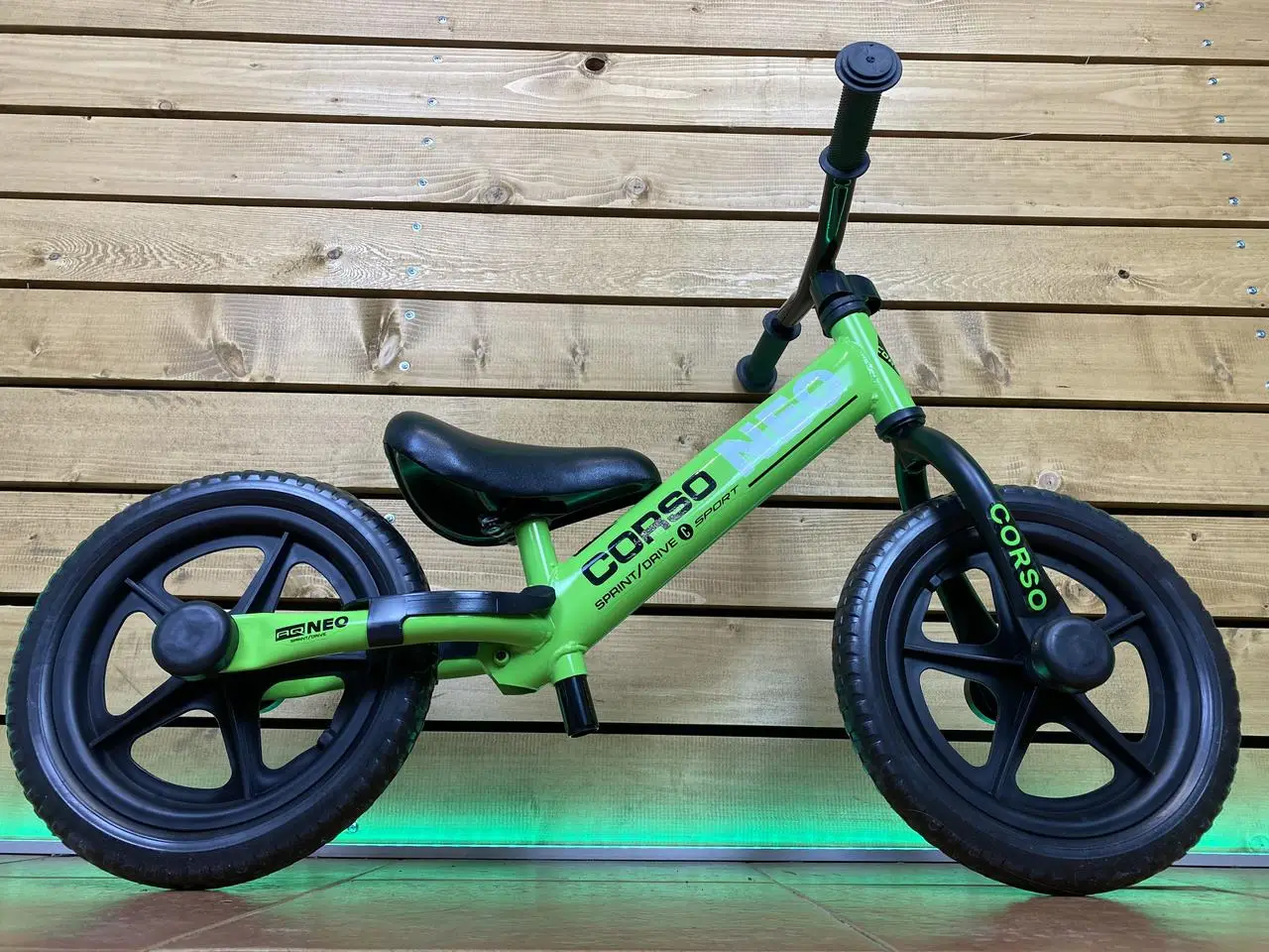 Велобіг "CORSO NEO" EN-36900 сталева рама, підставка для ніг, колеса EVA 12, фото 1