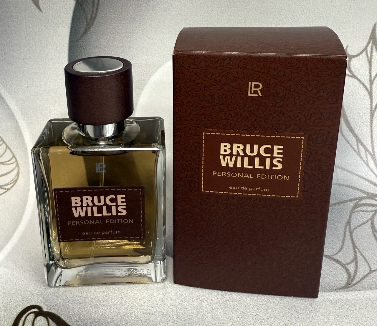 Елегантні чоловічі парфуми від Брюсса Вілліса Bruce Willis Personal Edition