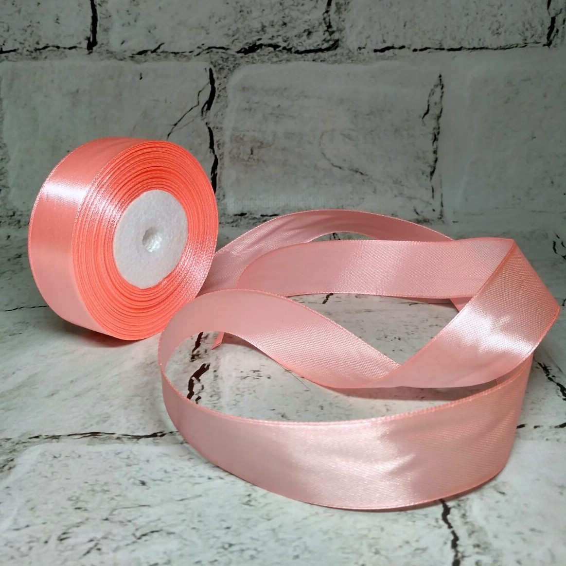 Стрічка атласна 2.5 см 23 метри Світло-рожева 5-5518