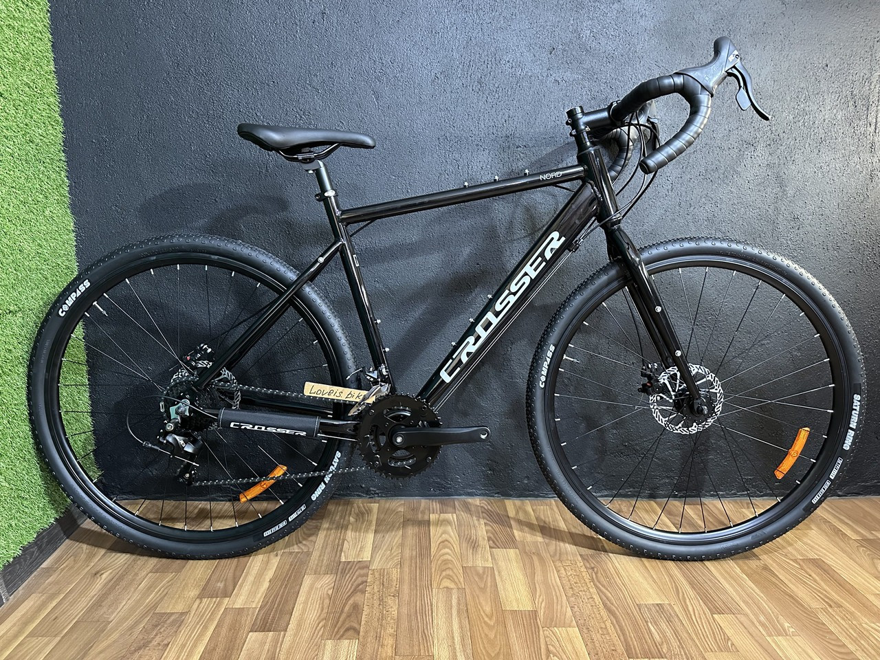 Велосипед гірський двоколісний на алюмінієвій рамі Crosser Gravel NORD 28" рама 17" Чорний