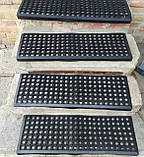 Килимок накладка на щаблі антиковзний брудозахисний 90 х 30 см стільники, фото 2