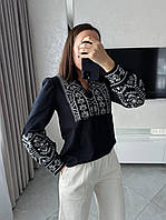 Нарядна жіноча блузка вишиванка чорна з білою вишивкою з китицями Туреччина