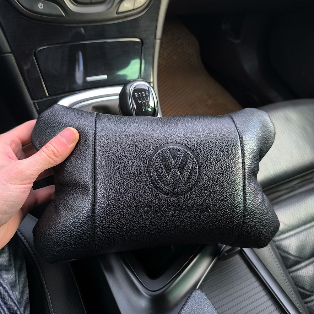 Подушка на авто сидіння Volkswagen, Автомобільна подушка для шиї з лого під голову для поїздок JA-25