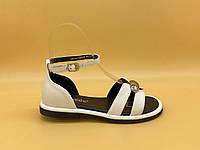 Відкриті шкіряні босоніжки на танкетці і платформі Erisses. Розміри: 35, 41, 42, 43.