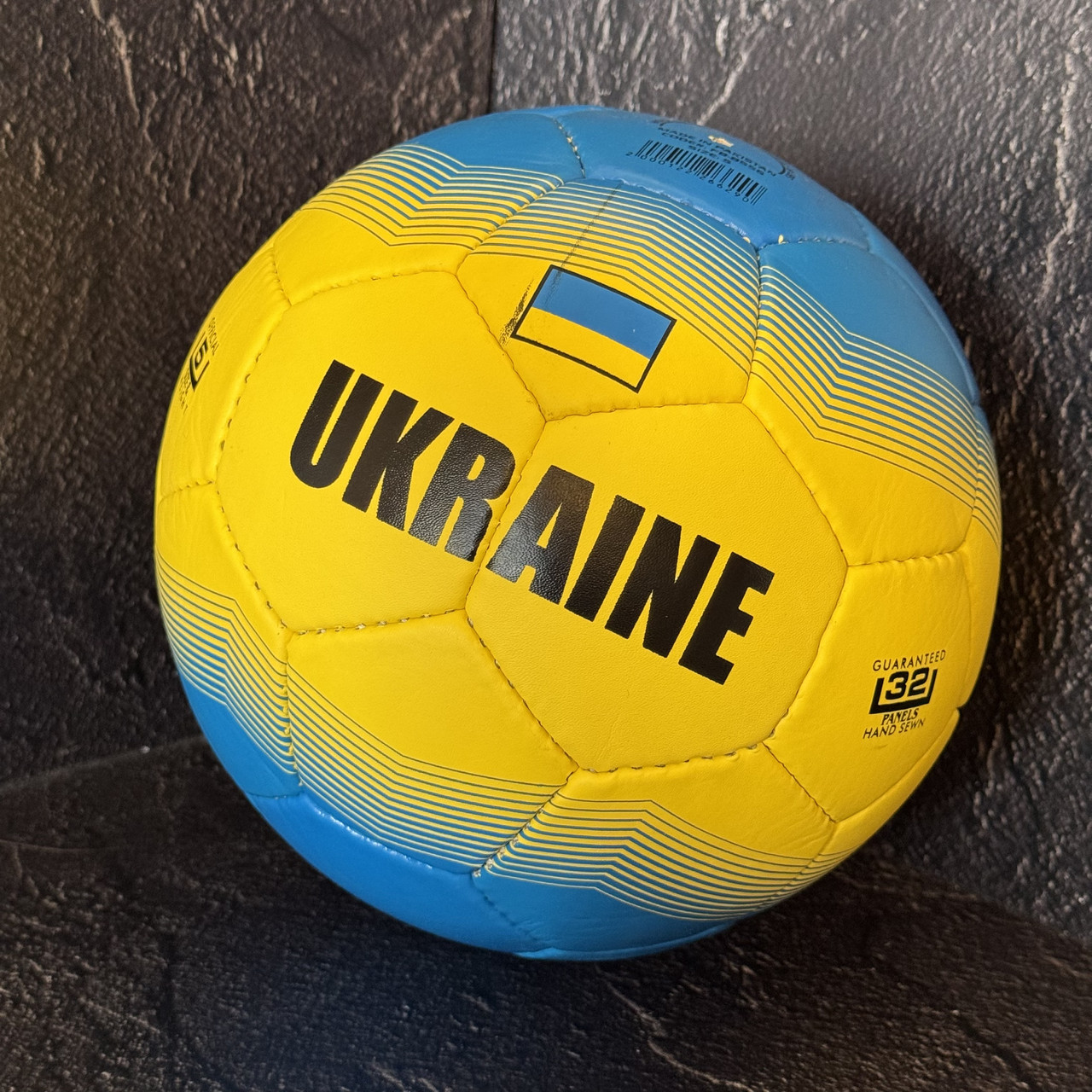 М'яч футбольний УКРАЇНА UKRAINE розмір 5 пошитий вручну FB-8556