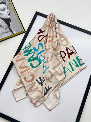 Шовкова брендова хустка Chanel 90*90 см бежева ручна обробка краю, фото 2