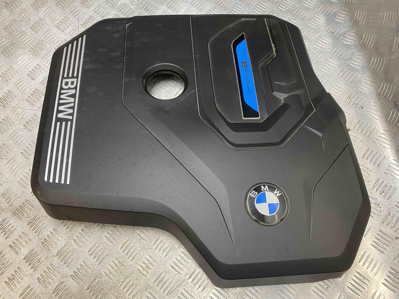 Б/В Кришка двигуна декоративна BMW 3 G20 330e 11148676204, фото 1