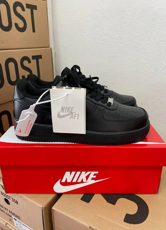 Кросівки чоловічі Nike Air Force 1 black low чорні Найк Форси шкіряні низькі