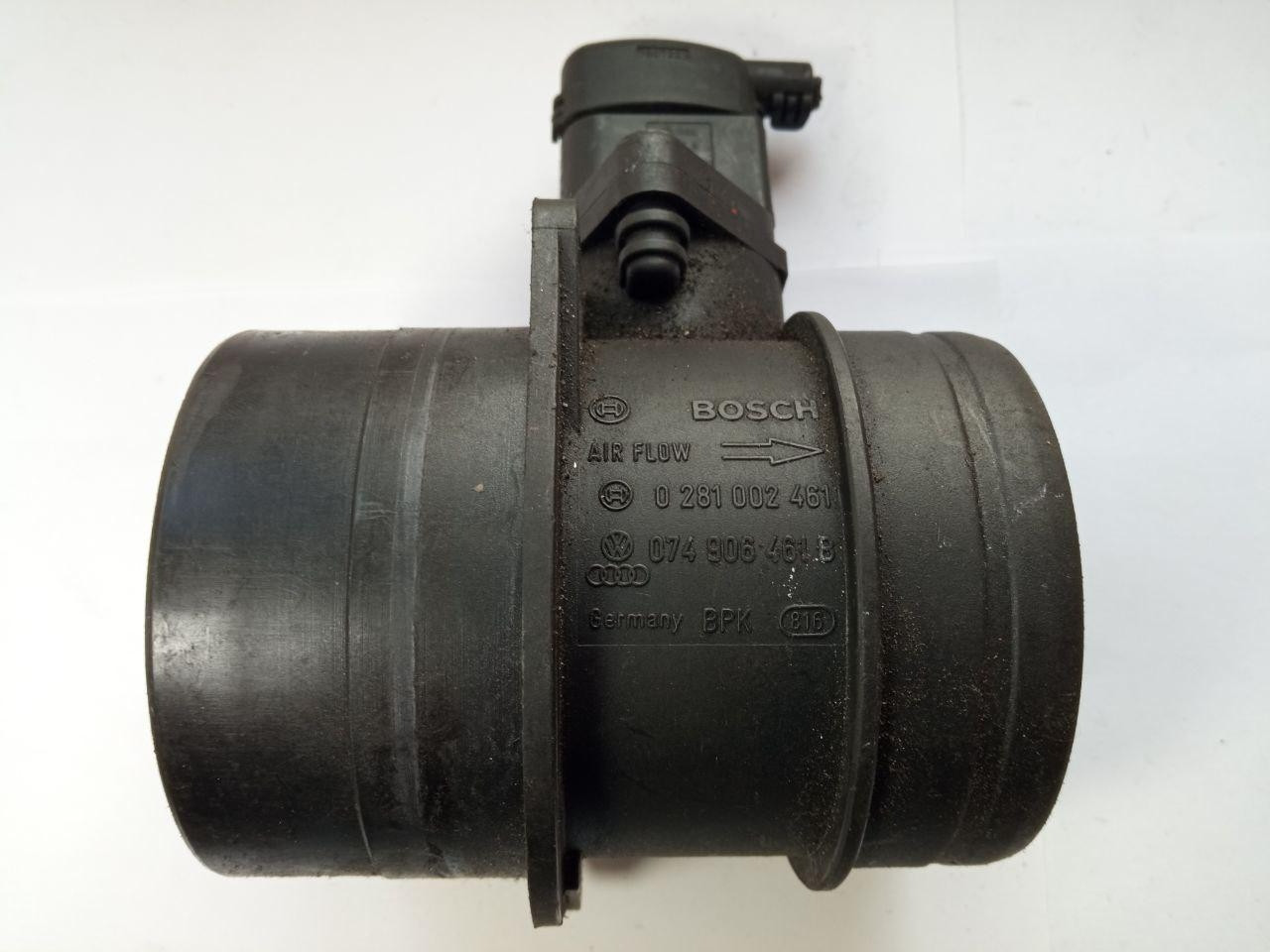 Витратомір повітря Bosch 0 281 002 461/ Volkswagen / Audi 074 906 461 B Golf 5