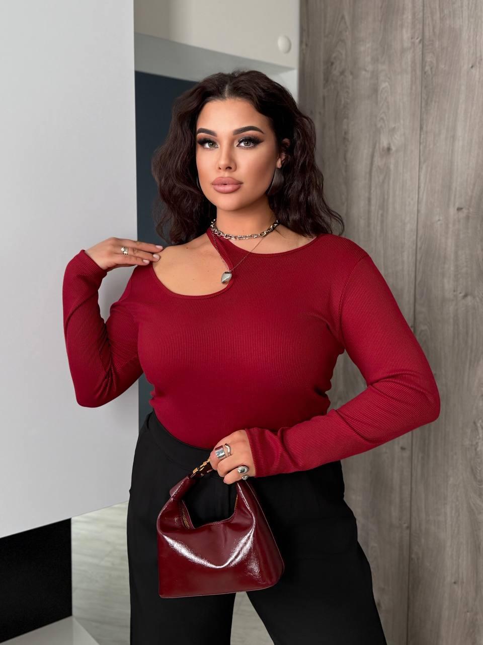 Жіночий трикотажний лонгслів в рубчик великого розміру plussize 48-62 з вирізом і довгим рукавом