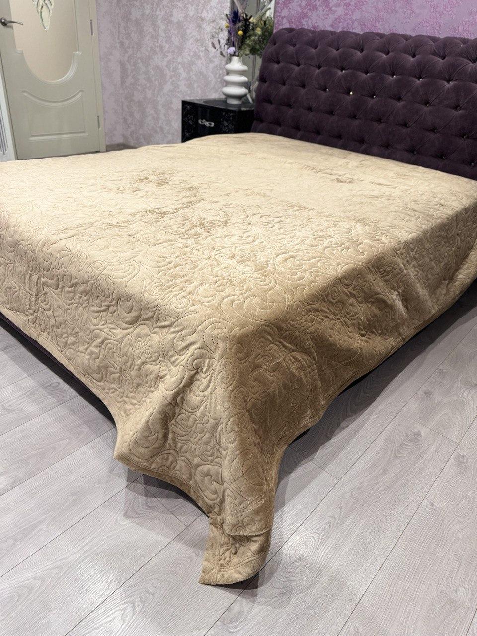 Велюрове стьобане покривало Romance 210х230
