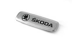 Шильдик алюмінієвий для килимків (1шт) для Тюнінг Skoda