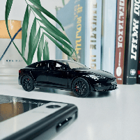 Машинка Автопром «Tesla модель S із зарядною станцією» чорна, 1:24 (18 см) AP7713-4, фото 10