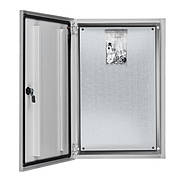 Корпус металевий з монтажною панеллю зі ступенем захисту IP54