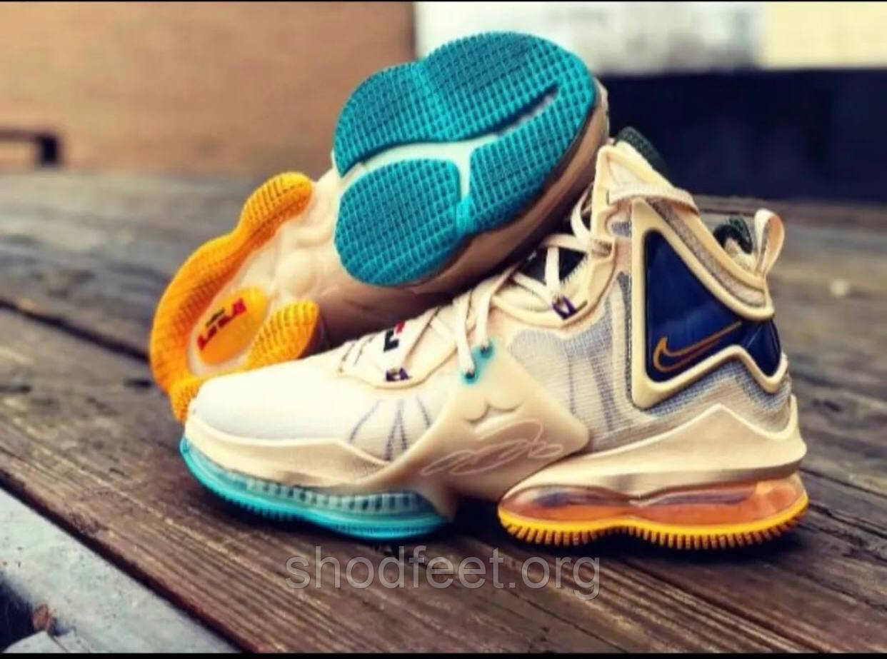 Чоловічі баскетбольні кросівки Nike LeBron XIX 19 "Minneapolis Lakers", фото 1