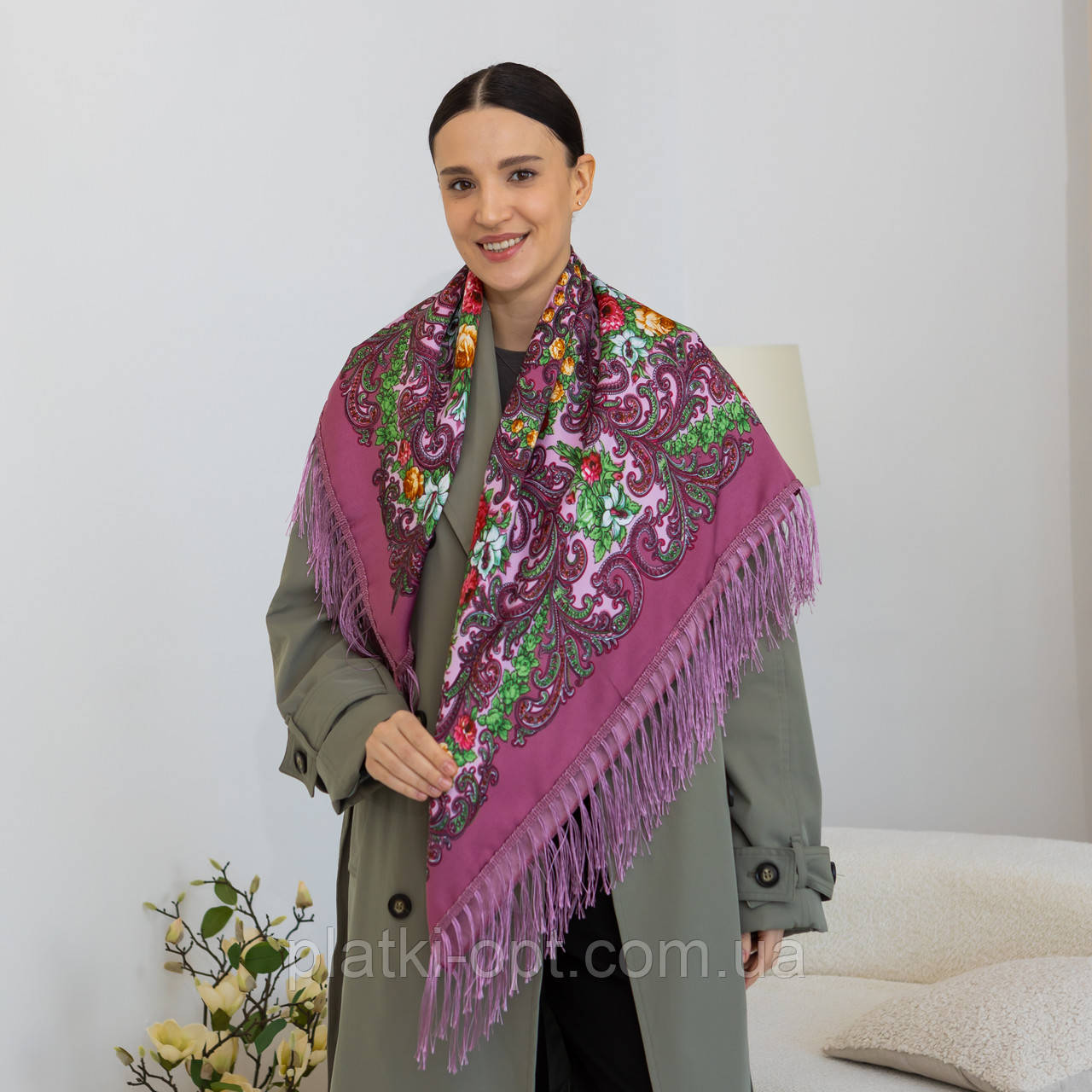 Хустка українська з тороками "Лілія" 90х90 см (рожева)