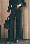 Класичні жіночі брюки палацо широкі з італійської тканини 42-52 розміри різні кольори чорні, фото 2