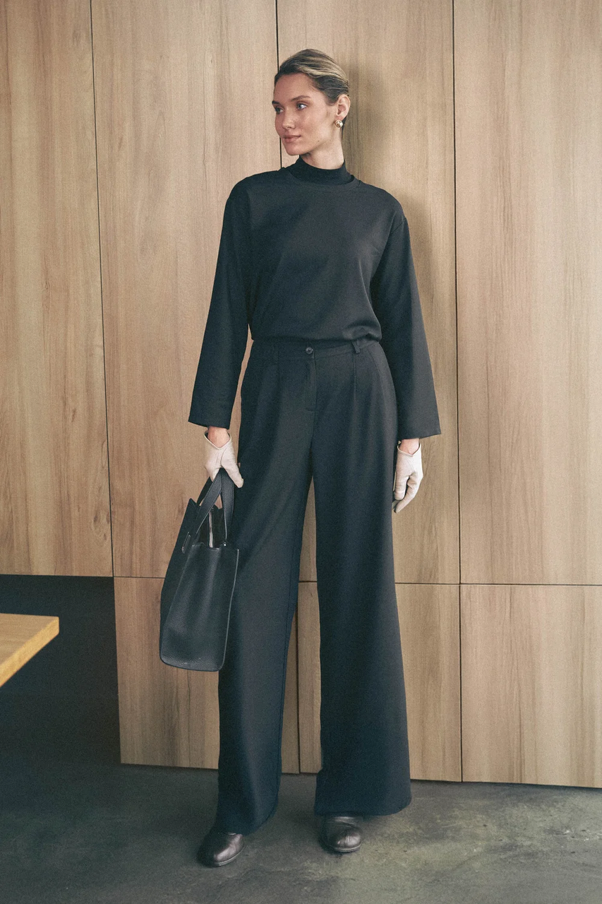 Класичні жіночі брюки палацо широкі з італійської тканини 42-52 розміри різні кольори чорні, фото 1