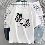 Жіноча оверсайз футболка з принтом метеликів, фото 5