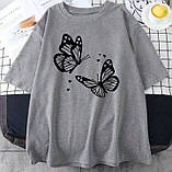 Жіноча оверсайз футболка з принтом метеликів, фото 9